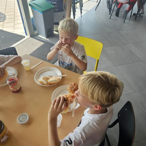 20240718_121637-high